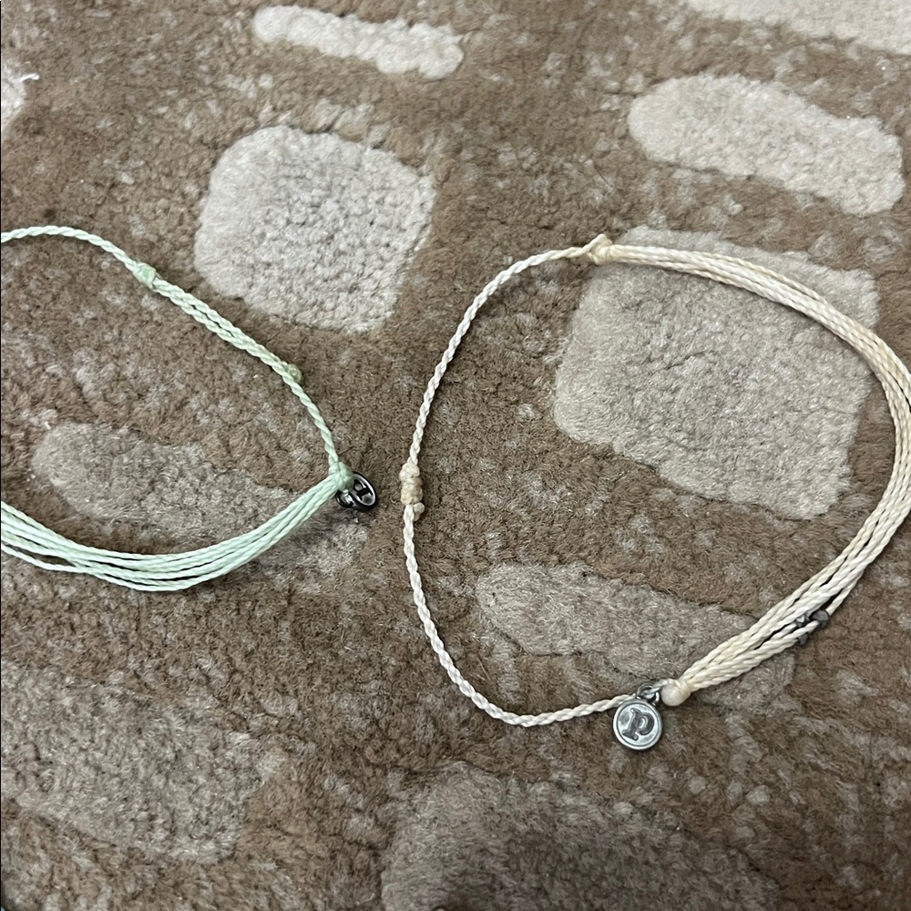 Pure Vida String Bracelets Set - Picture 4 of 7